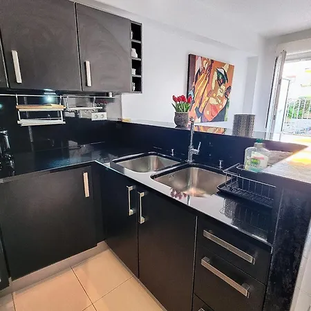Henri Camille Agency - Bosquets - W Terrace Close Center Cannes